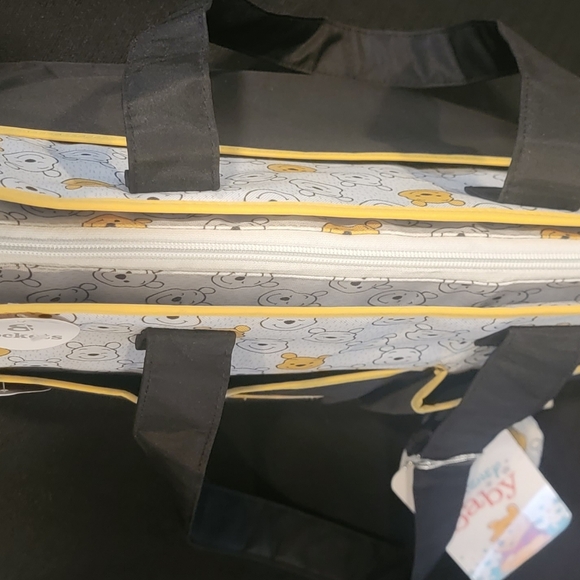 NWT Winnie The Pooh Diaper Bag Set. 8 pieces. Never Used - Picture 3 of 15